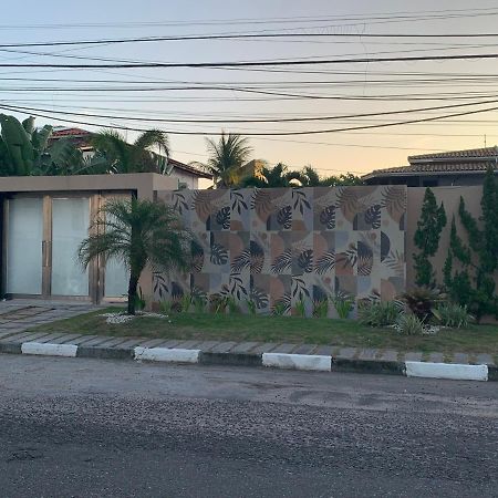 Casa De Temporada 4 Quartos Sendo 2 Suites Em Vilas Do Atlantico - 200 M Da Praia E 6 Km Da Capitalラウロ・ジ・フレイタス エクステリア 写真