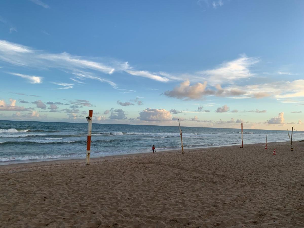 Casa De Temporada 4 Quartos Sendo 2 Suites Em Vilas Do Atlantico - 200 M Da Praia E 6 Km Da Capitalラウロ・ジ・フレイタス エクステリア 写真