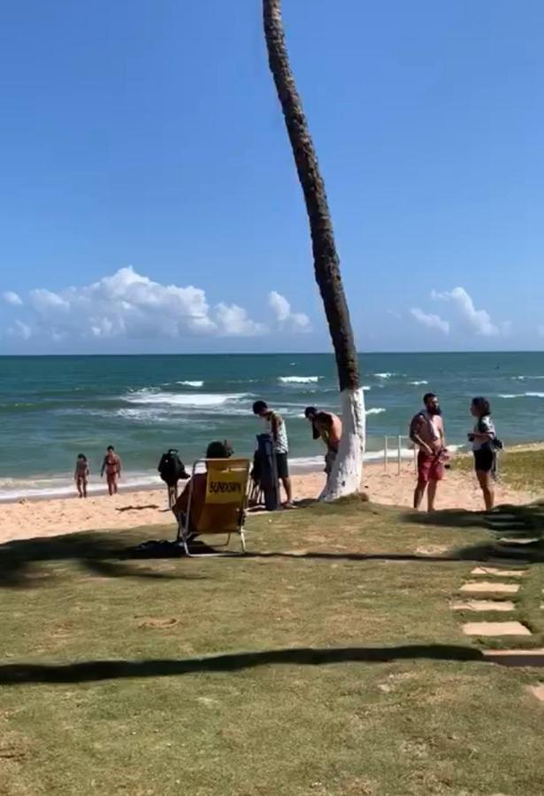 Casa De Temporada 4 Quartos Sendo 2 Suites Em Vilas Do Atlantico - 200 M Da Praia E 6 Km Da Capitalラウロ・ジ・フレイタス エクステリア 写真
